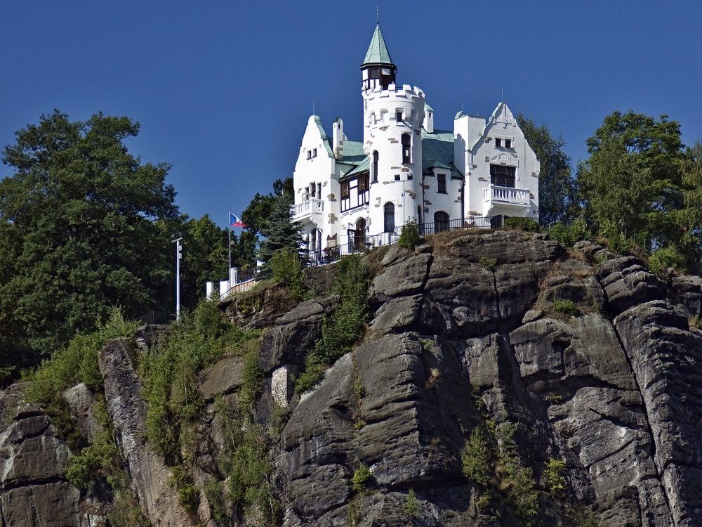 Pastýřská stěna v Děčíně: Přírodní dominanta s unikátním výhledem