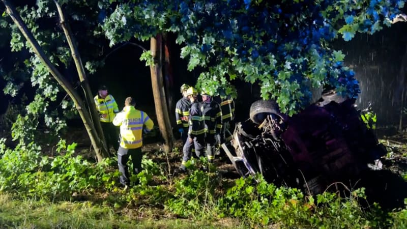 Tuningový sraz v Pardubicích skončil vážnou nehodou. Už předtím policisté rozdali desítky pokut