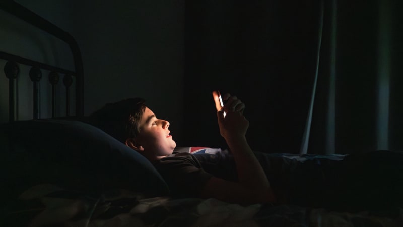 Touha někam patřit a fascinace násilím: Mladí podléhají radikalizaci, někteří plánovali i útok