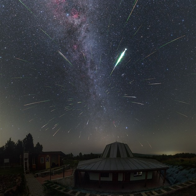 Za týden vrcholí Perseidy, ale raději je sledujte již nyní, je k tomu pádný důvod