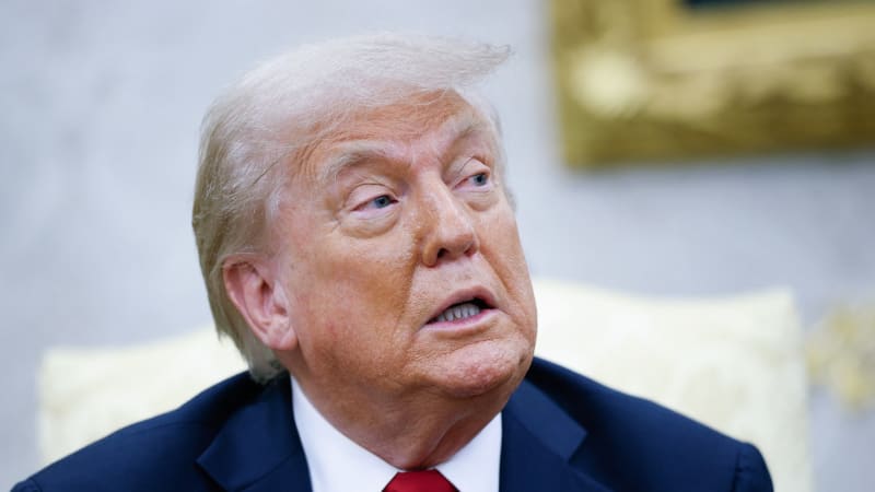 Trump dal Rusku ultimátum: Mír do pátku, nebo sankce. Do Moskvy chce vyslat zmocněnce