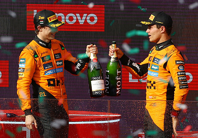 Piastri málem srazil Norrise, boj o titul otestuje jejich vztah. Začne se přitvrzovat?