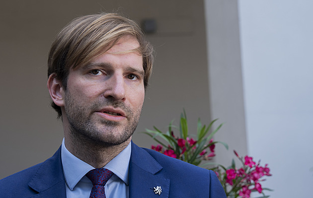 Exhejtman Zimola i bývalý ministr Vojtěch zabojují o hlasy voličů na jihu Čech