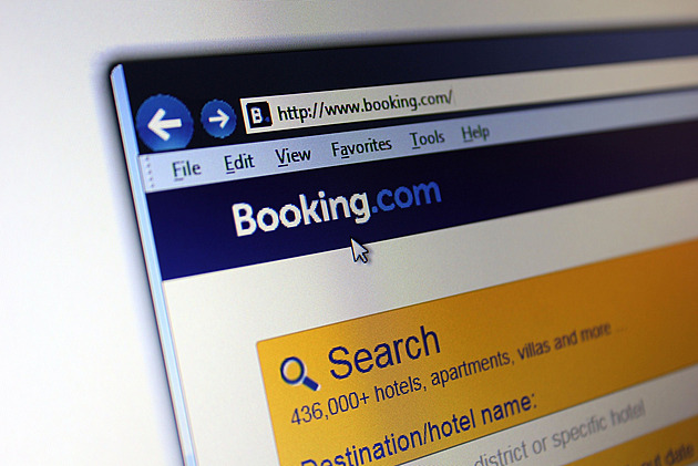Booking.com čelí žalobě, tisíce hotelů požadují odškodné za cenová omezení