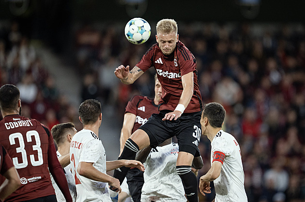 Na Spartu číhá cesta do Skandinávie, Baník může jít na tým ze Španělska