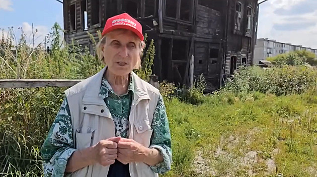 Žena v Rusku si zřídila splachovací záchod. Poslali na ni exekutory, musí ho odstranit