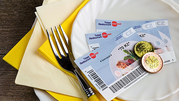 ÚOHS znovu pokutoval vydavatele stravenek. Firmy mají zaplatit 279 milionů