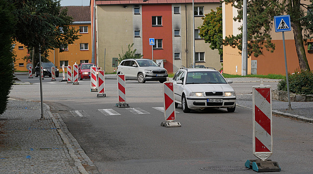 Žďár nad Sázavou ucpala další uzavírka, řidičům začala „bitva“ u Stalingradu