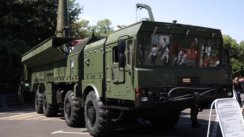 Rusko hrozí raketami: Opouští moratorium na jejich rozmisťování. Tvrdí, že za to může Západ