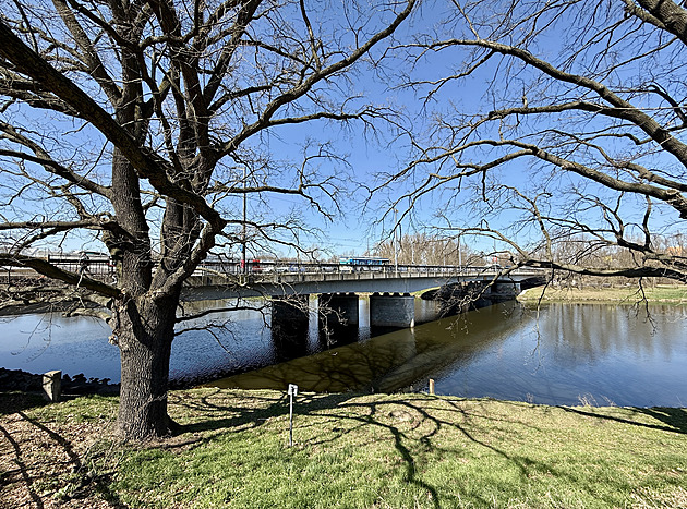 Na dočasný most si Pardubice počkají další rok. Stavba nového se tak opět protáhne