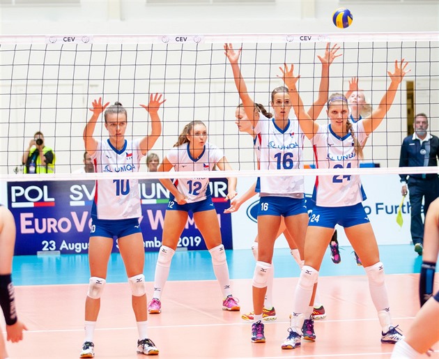 Ženy mají o volejbal v Budějovicích takový zájem, že je musejí odmítat