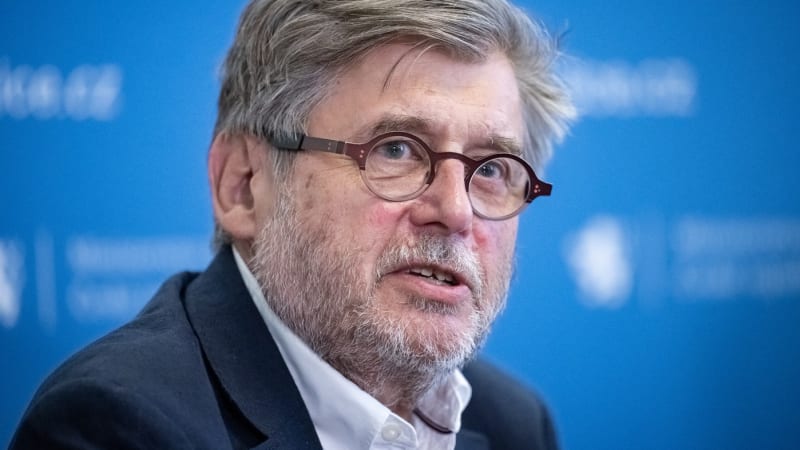 Bývalý koordinátor Uhlíř: Ministerstvo nemělo bitcoiny přijímat kvůli ohrožení důvěry v justici