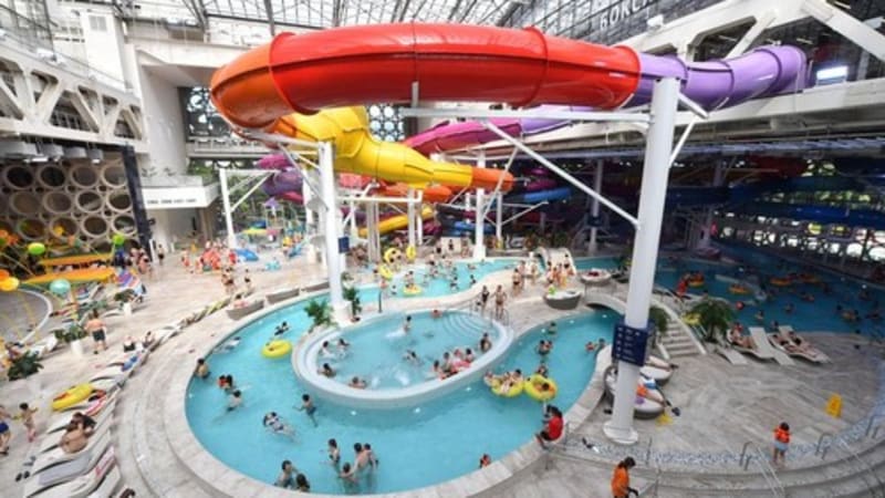 Tragédie v britském aquaparku: Holčička upadla do bezvědomí, nepomohla ani resuscitace 