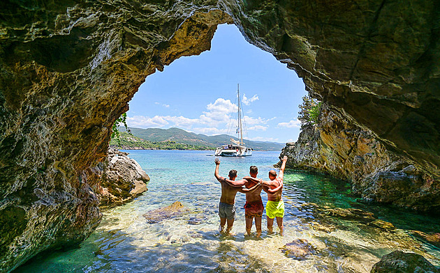 Neskutečná letní pohoda. Na plachetnici zkoumáme ostrovy Jónského moře