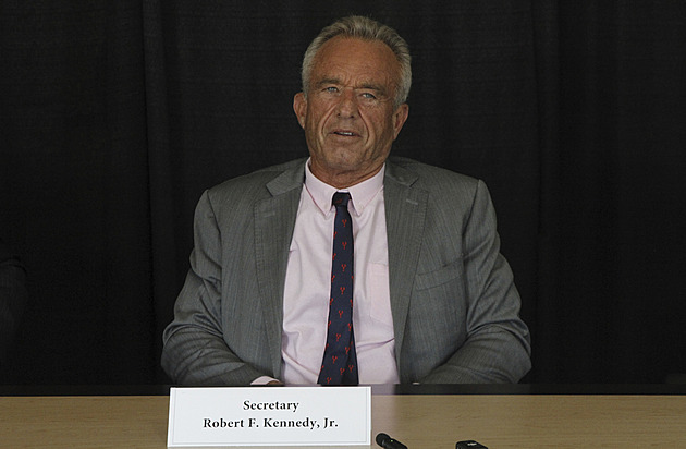 Kennedy v USA sníží výdaje na vývoj mRNA vakcín. Škrtne 500 milionů dolarů