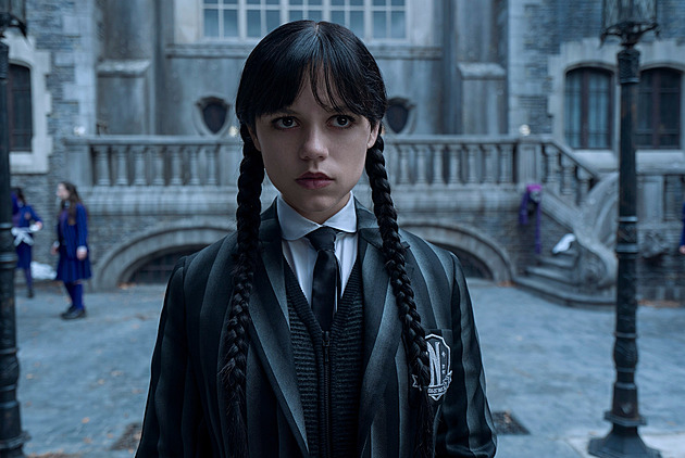 Temnější a divočejší Wednesday se vrací. Druhá řada má premiéru