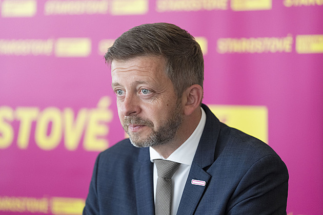 Starosty naštvala Decroix, výsledek jednání o bitcoinech nechtějí předjímat