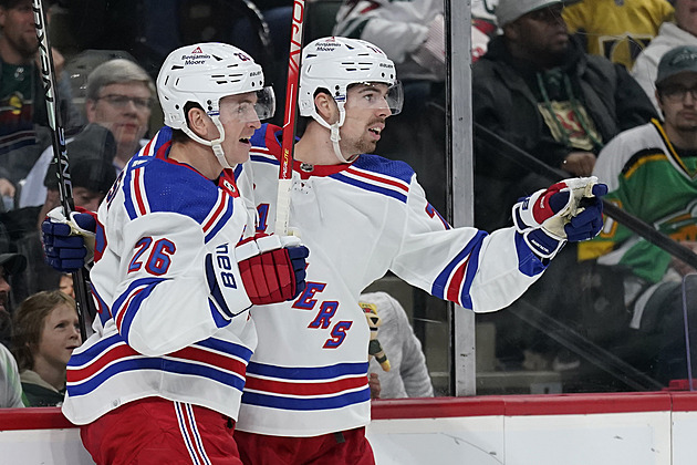 Návrat ruského lenocha. Od Vancouveru dostává další šanci, sedne si s Chytilem?