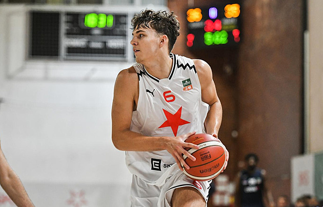 Ze Slavie do Nymburka. Mezi mistry míří mládežnický reprezentant Nejezchleb