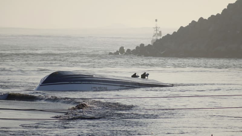 Místo plavby s delfíny boj o život: Na Bali se převrátila loď, dva turisté se utopili