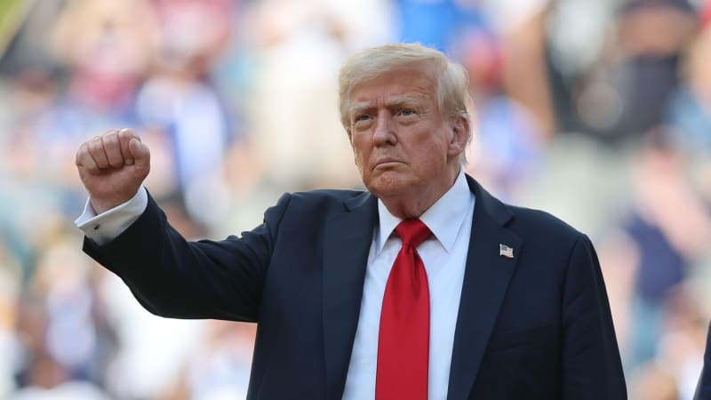 Začala platit Trumpova cla. Vztahují se i na Česko, prezident USA si slibuje bilionové příjmy