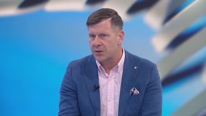 Buzek: Největší tah na branku mají Piráti a SPD. „Dobrá kampaň“ STAN přináší zklamání