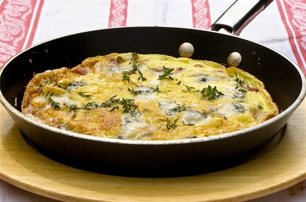 Ochutnejte léto. Omeleta díky bílkovinám zasytí a pomůže zhubnout