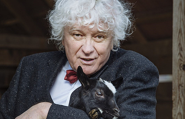 Zapletal dal na špatnou radu a přišel o půlku peněz na stáří. Vyřešil to překvapivě