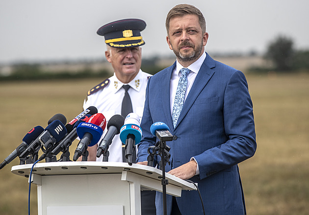 Prvních 72 hodin krize. Rakušan představí příručku, jak přežít katastrofu