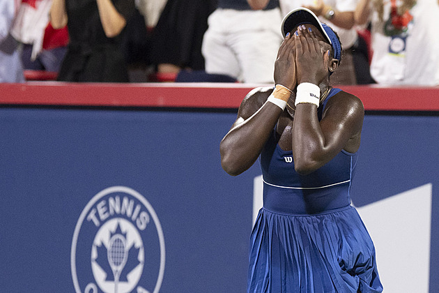 Osmnáctiletá kometa Mboková si doma zahraje o titul, ve finále vyzve Ósakaovou