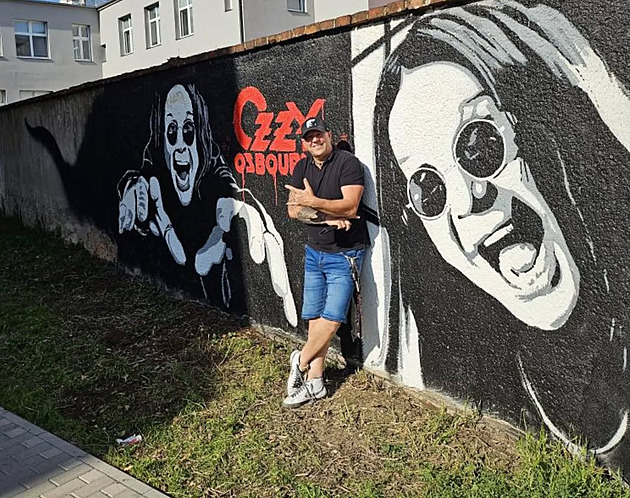 Ozzy forever. Prostějovský malíř zvěčnil slavného zpěváka na zdi vedle Beatles