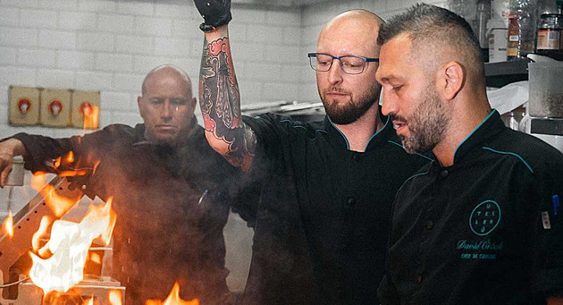 Letní menu, které vás osvěží – jahody, ryby a vůně prázdnin