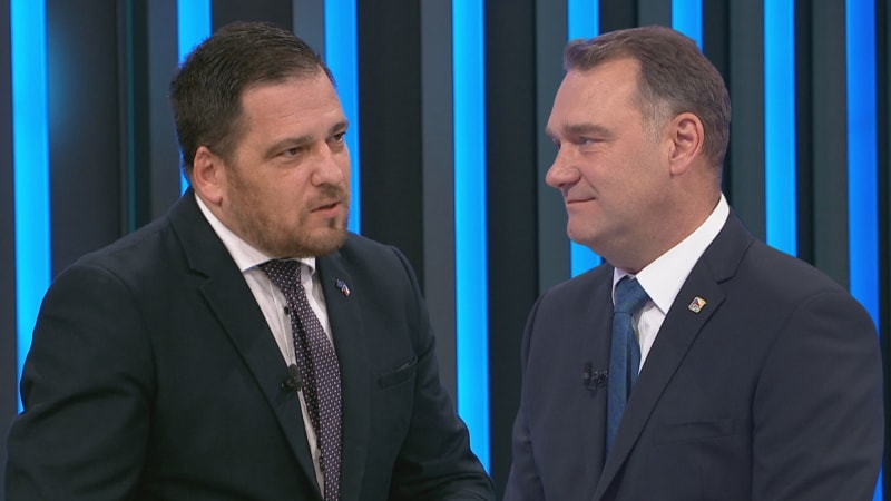 Zdechovský: Okamura je gauner a lhář. Z rasismu koktal a počurával se, hájil šéfa Fiala z SPD