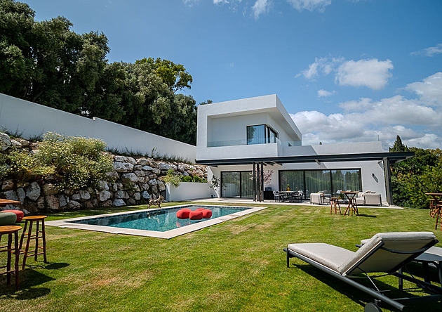 Luxusní vila v Marbelle má pět ložnic i vše, co si lze jen přát