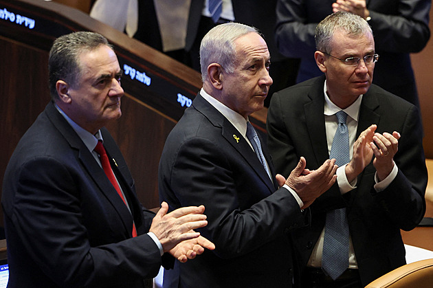 Izrael schválil okupaci města Gazy, přislíbil humanitární pomoc i mimo bojové zóny