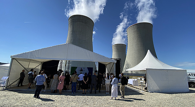 Pole u Dukovan obsazují vrtné soupravy, začal průzkum k dostavbě elektrárny