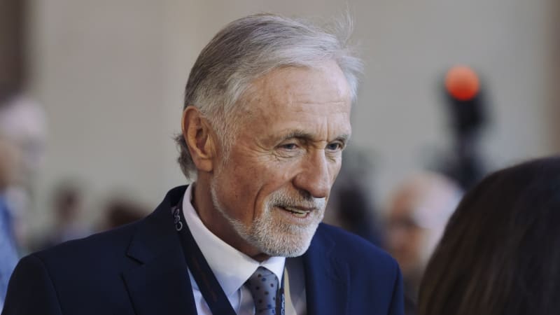 Topolánek reaguje na bitcoiny: Hlas pro STAN je volba Babiše. Vám už hrabe, namítají politici