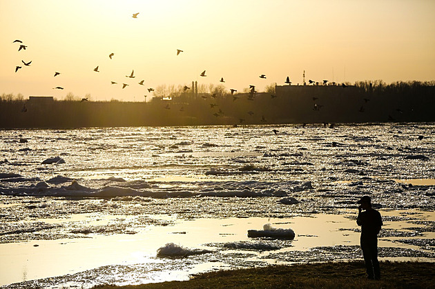 Obrátíme toky řek. Sověti se snažili ovládnout vodu atomovkami
