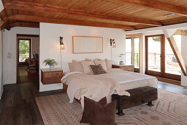 Český herec se v Americe proslavil i jako politik na Divokém západu