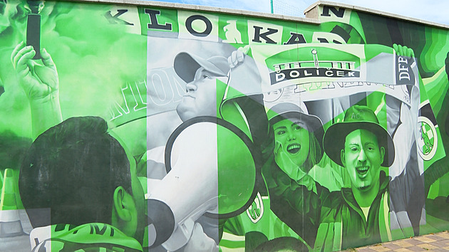 Umělecká dominanta Vršovic půjde brzy k zemi. Zelená zeď ustoupí novému Ďolíčku