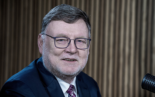 Ministr Stanjura skončil v nemocnici, místo kampaně musel na kapačky