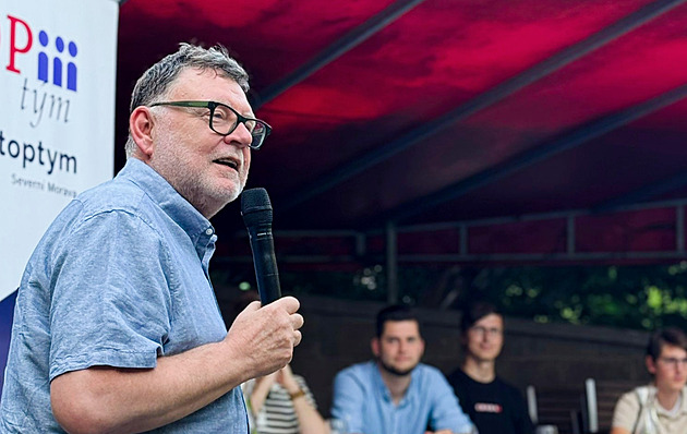 Ministr Stanjura skončil v nemocnici, místo kampaně musel na kapačky