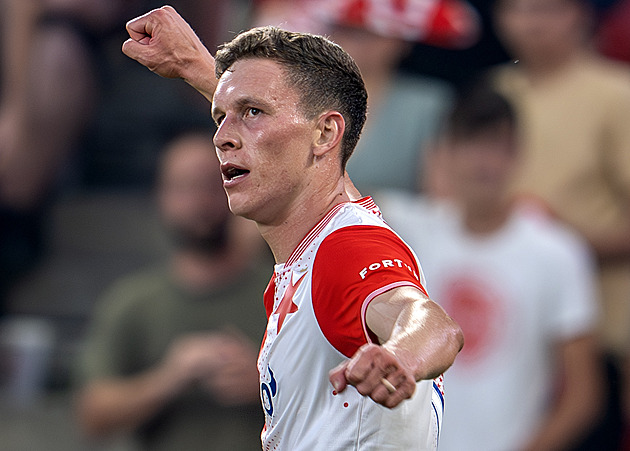 Stupidní zákrok, nechápu ho, řekl Provod o faulu Večerky. Ten se v kabině omlouval