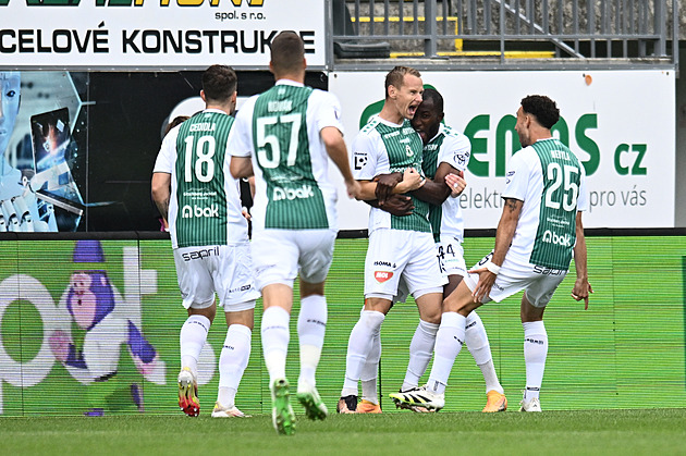 ONLINE: Hradec Kr. - Pardubice, derby mezi dvěma posledními týmy tabulky