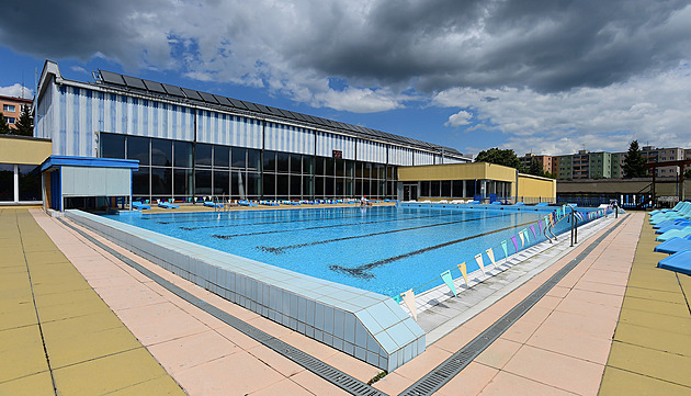 Koupaliště v kraji potrápil chladný červenec, návštěvnost je sotva poloviční