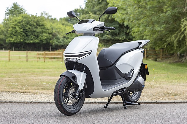 Honda veze do Česka trhák. Elektrický skútr je vyladěný šikula za dobré peníze