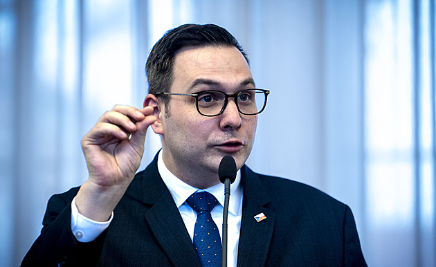 Evropa platí většinu pomoci Ukrajině, své místo u jednání mít bude, řekl Lipavský