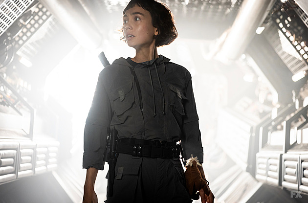 PRVNÍ DOJMY: Seriálový Vetřelec míří na Zemi. Místy je to podívaná jen pro otrlé