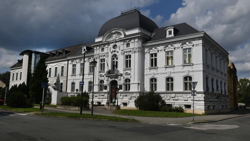 Památkově chráněný archiv v Ostravě bude mít novou střechu. Modernizace stojí miliony 