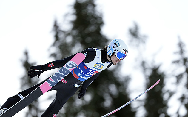 Skokani měli vědět víc, tvrdí FIS. Norům hrozí za porušení etického kodexu distanc